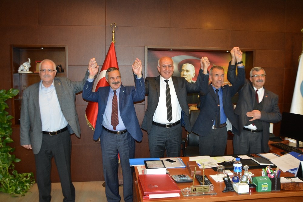 Söke’de ilçe başkanlarından Türkiye’ye örnek fotoğraf 