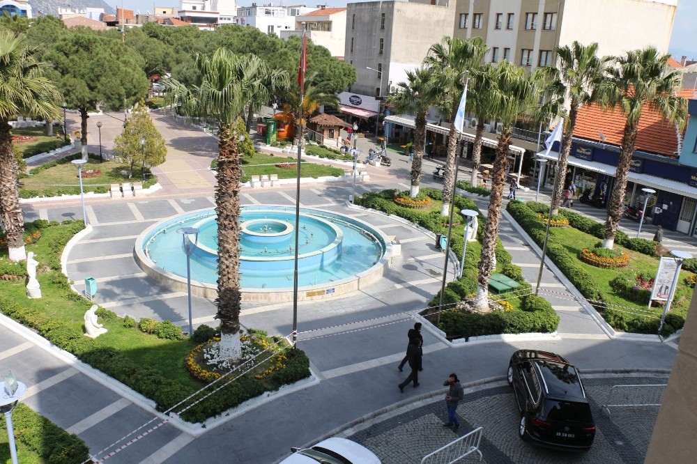 Söke’de Meydan ve Parklar komple kapatıldı 