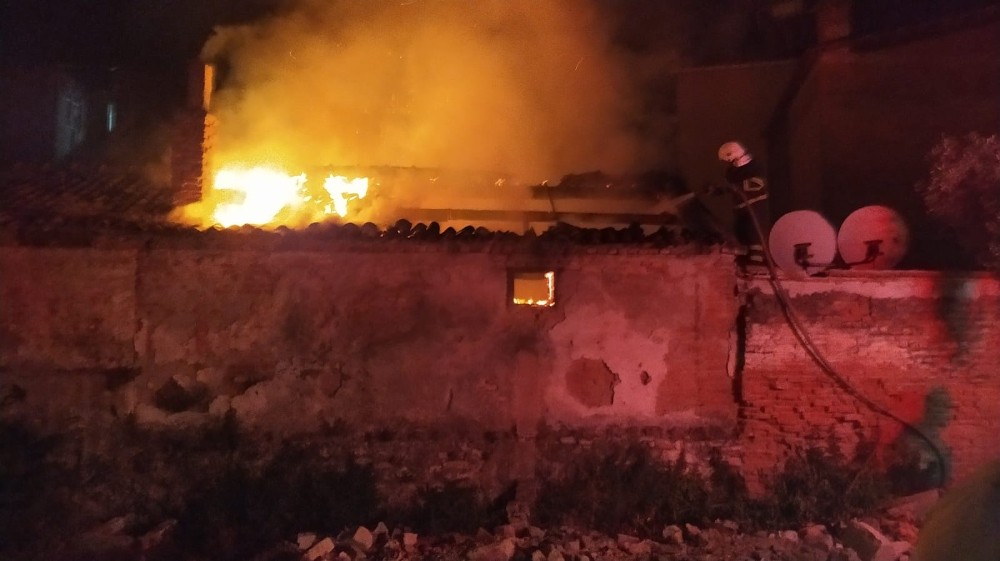 Söke’de yangın panik yaşattı 