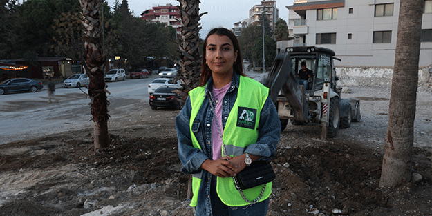 Sökülen ağaç pahalıya patladı, yerine 2 bin 103 ağaç diktiler