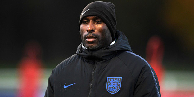Sol Campbell'ın yeni adresi 4. Lig oldu