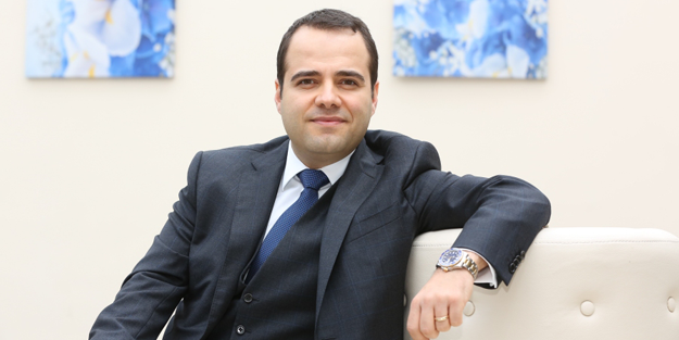 Trollerin 'Maliye Bakanı adayı' Özgür Demirtaş engel şampiyonu çıktı