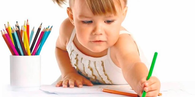 Solaklık anne karnındayken belli oluyor