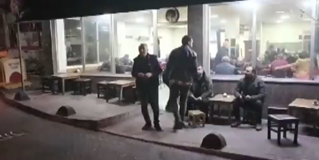 Solcu gruplar Hiranur Vakfı üzerinden sokakları karıştırmaya çalışıyor!