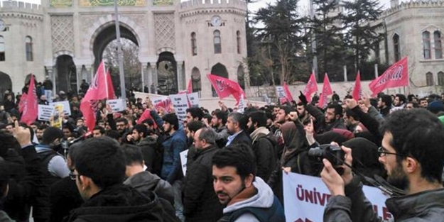 Solcular Müslüman öğrencilere saldırdı!