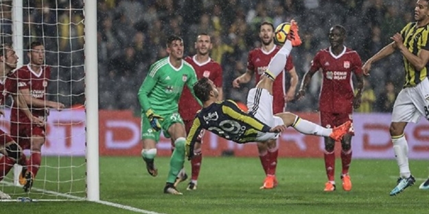 Soldado'dan ilginç istatistik: Bir maçta Güiza'yı solladı