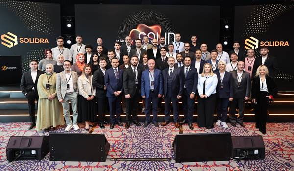 Solidra satın almada yapay zeka ile insan deneyimini buluşturuyor