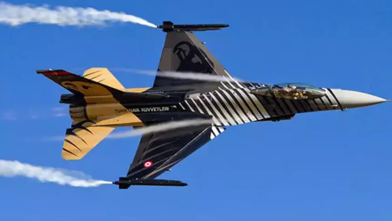 SOLOTÜRK Mersin'de nefes kesti