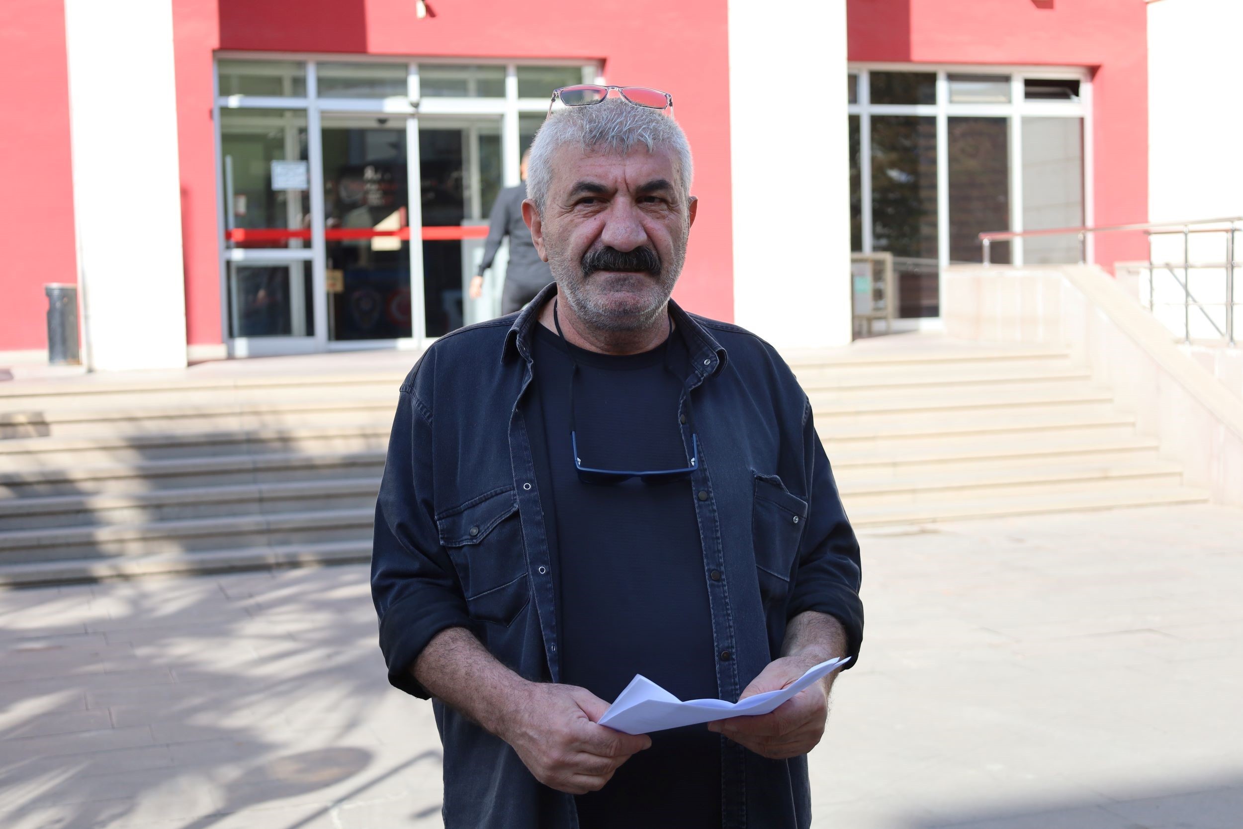 Soluğu mahkemede aldı! Narin cinayetinden etkilenen vatandaş öyle bir şey yaptı ki...