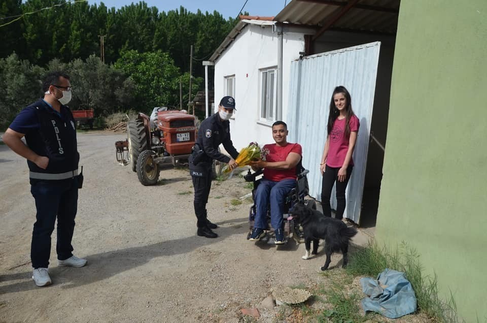 Soma Emniyeti engellileri unutmadı 