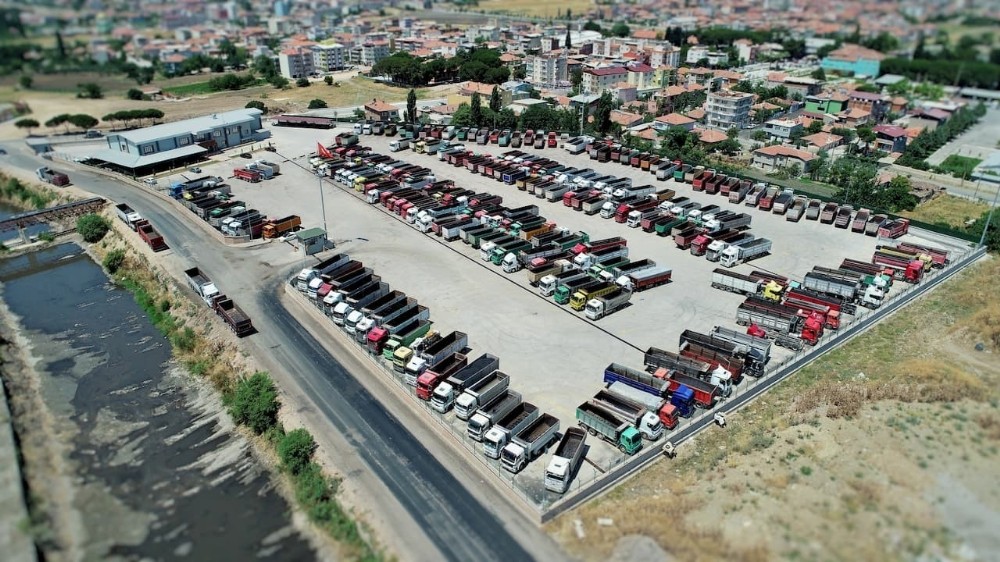 Somalı nakliyeciler Elazığ’a ücretsiz yardım malzemesi taşıyacak 