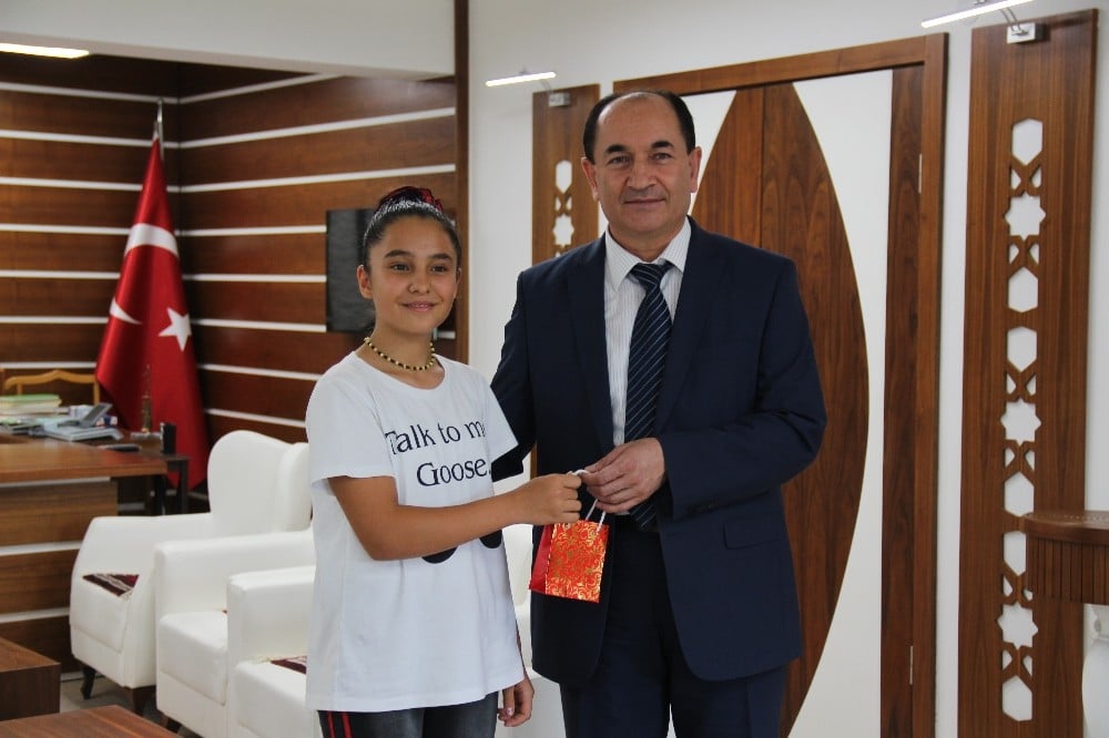 Somalı öğrenci bursluluk sınavında Türkiye 1.si oldu 