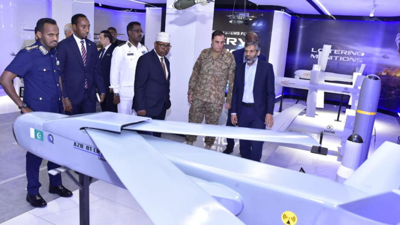 Somali-Pakistan hattında askeri iş birliği
