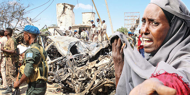 Somali'de 3 sivil çapraz ateşte can verdi