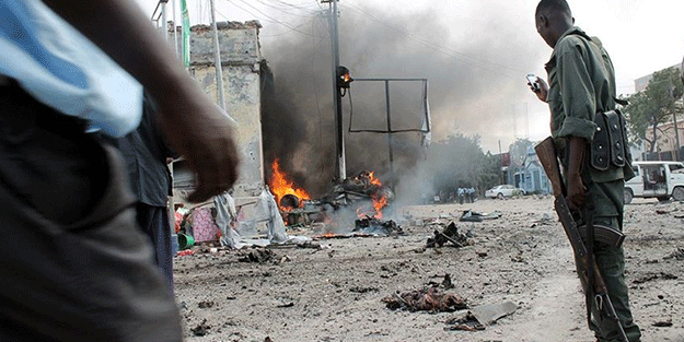 Somali'de büyük terör saldırısı! Ölenler arasında Türkler de var