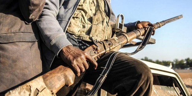 Somali'de Eş-Şebab'a darbe! Kampları imha edildi, ölüler var