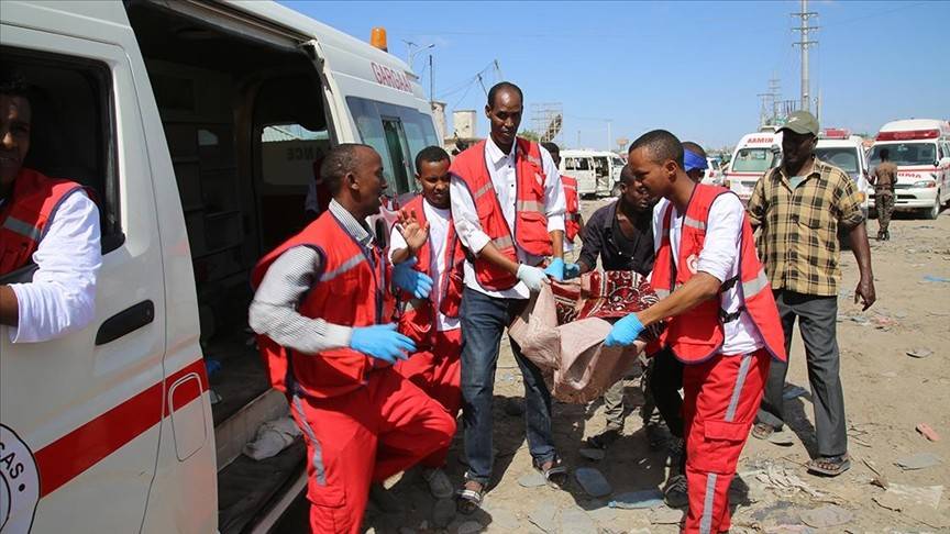 Somali'de kafeye düzenlenen intihar saldırısında çok sayıda ölü ve yaralı kaydedildi