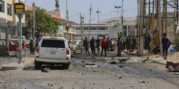 Somali'de meclis binası yakınında bombalı saldırı 5 ölü 11 yaralı