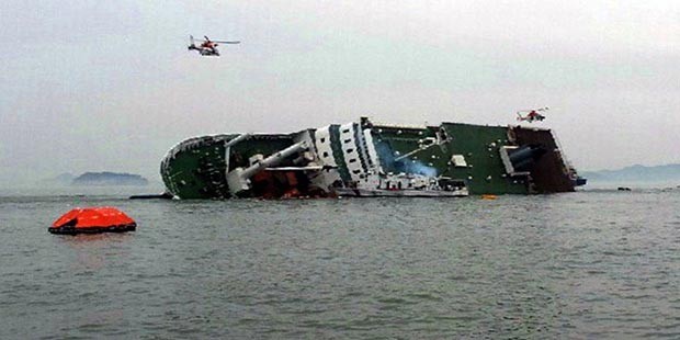 Feribot battı, yüzlerce ölü var!