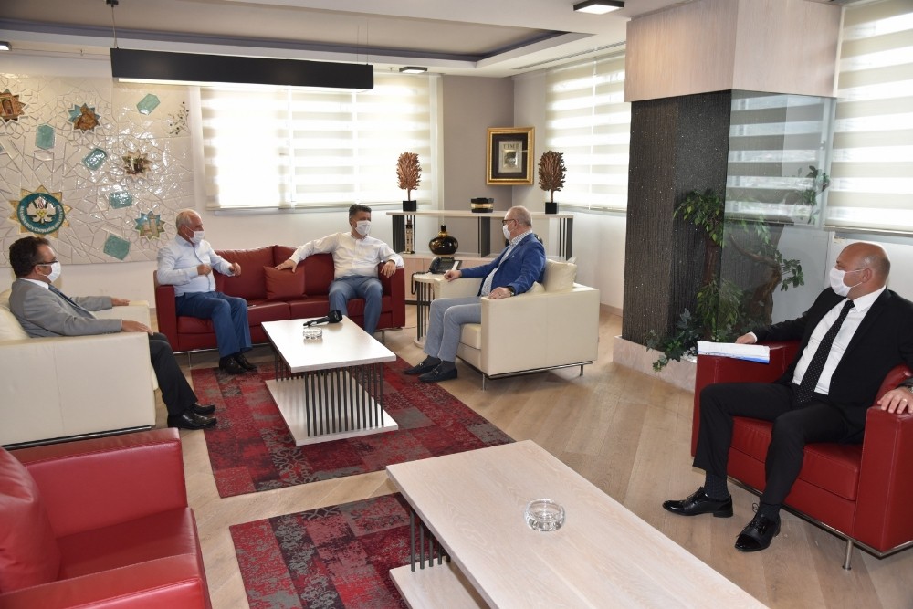 Soma’ya yapılacak yatırımları görüştüler 