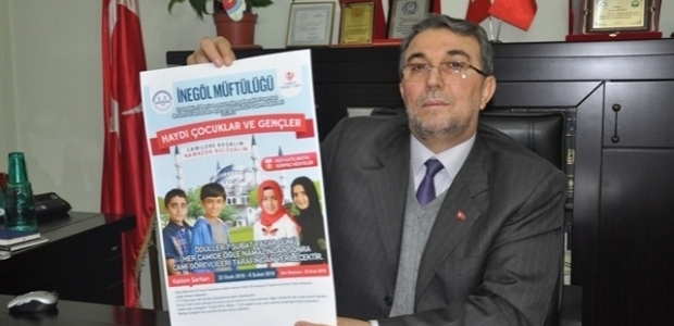 Öğrenciler tatilde namaza koşacak