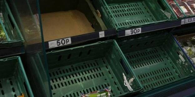 Sömürgeci krallıkta Raflar boşaldı