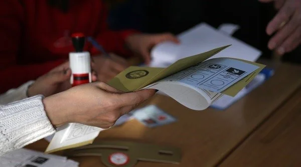 Son anket açıklandı! Birileri çok fena çıldıracak
