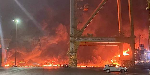 Son dakika! Dubai'de şiddetli patlama
