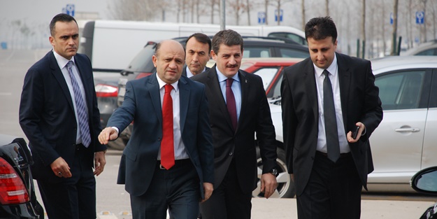 Son Dakika: Bakan Fikri Işık hastaneye kaldırıldı