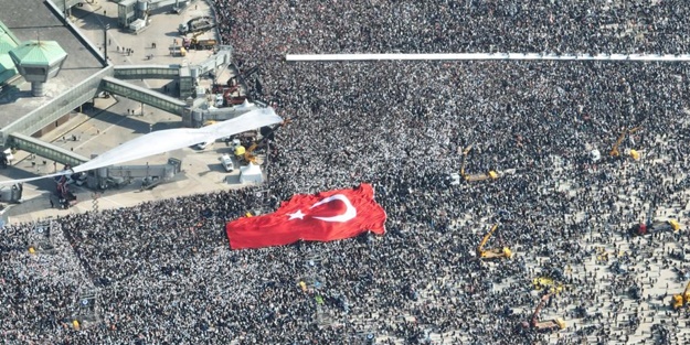 Son dakika! Büyük İstanbul Mitingi'ne rekor katılım!