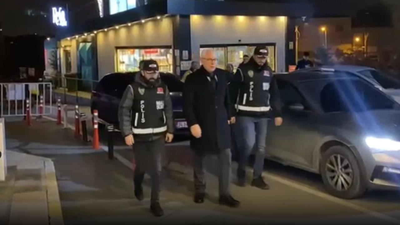 Son dakika... CHP’li belediye başkanı tutuklandı