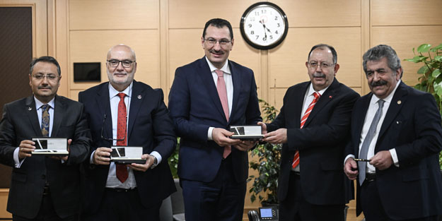 Son dakika... Cumhur İttifakı Protokolü YSK'ya teslim edildi