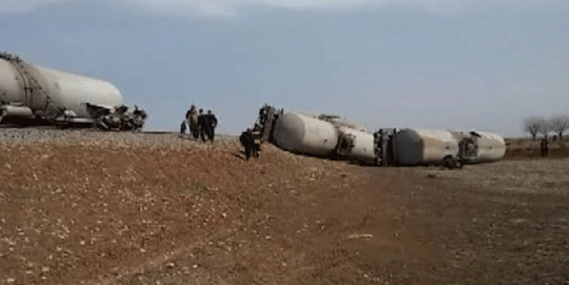 Diyarbakır’da trene bombalı saldırı