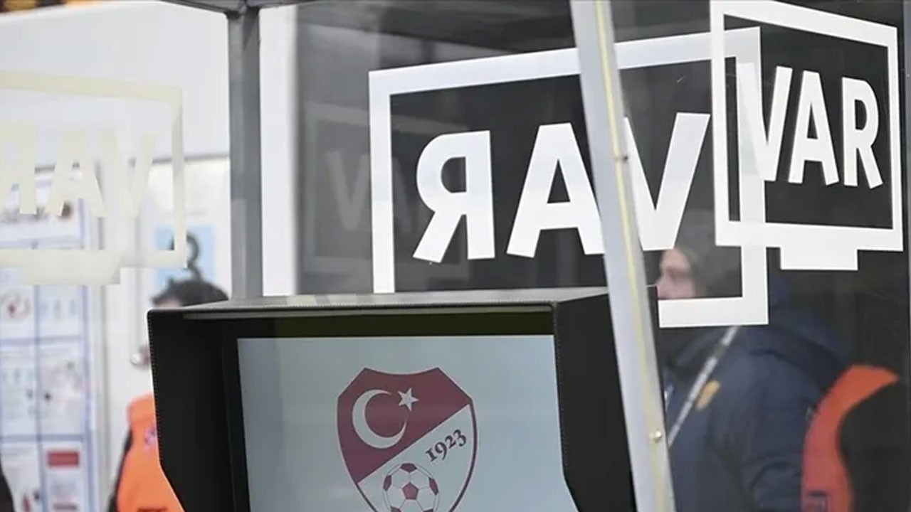 Galatasaray-Fenerbahçe derbisinin VAR hakemi belli oldu!