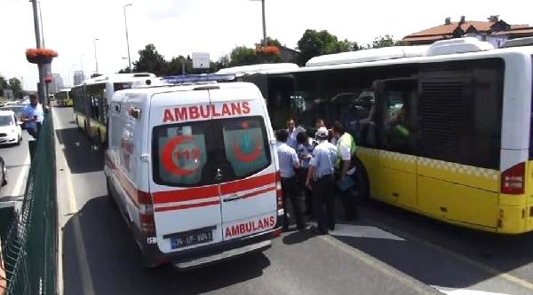 Metrobüs bariyerlere çarptı: 5 yaralı