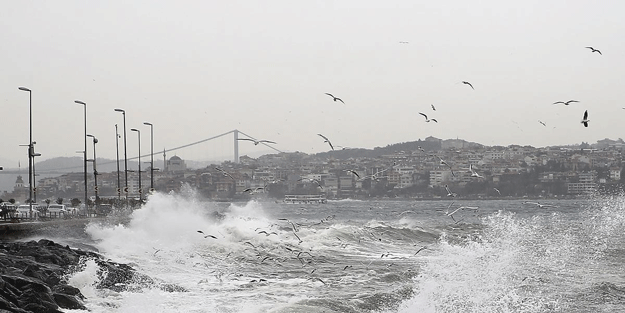 İstanbul'da lodos... İDO ve BUDO seferleri iptal