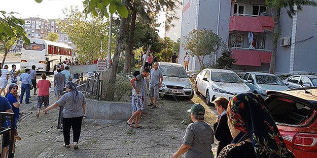 İzmir'de servis aracında patlama!