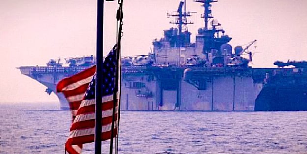 Son dakika! Kızıldeniz'de çatışma: ABD savaş gemisine saldırı! Savaş an meselesi