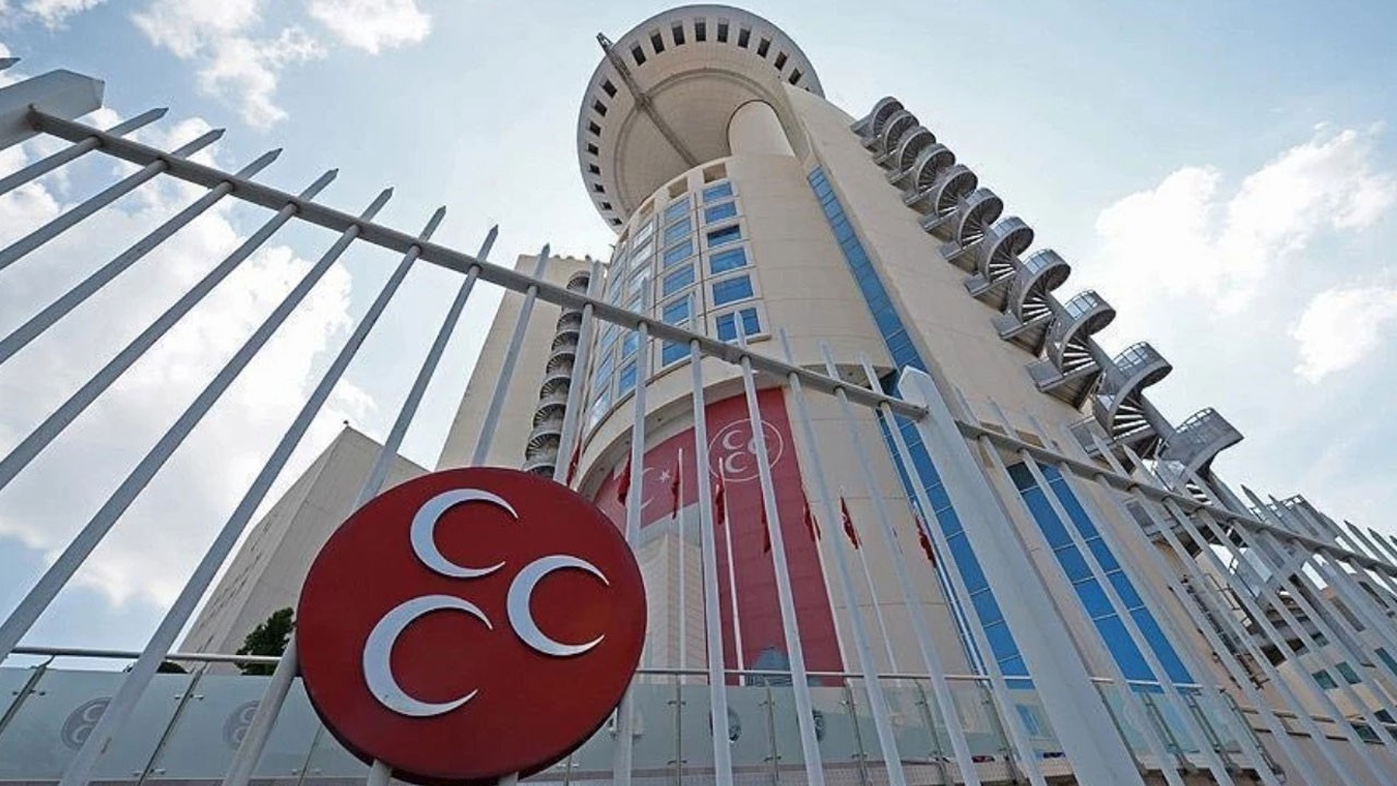 Son dakika! MHP'de bir il teşkilatı da feshedildi