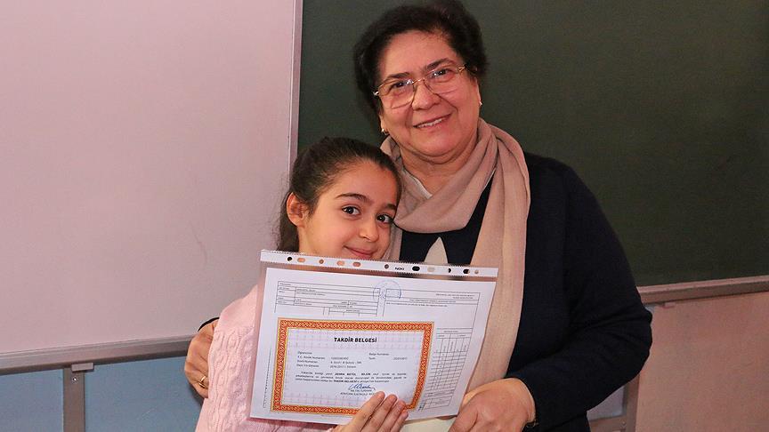 Son karneyi vererek mesleğine gözyaşlarıyla veda etti