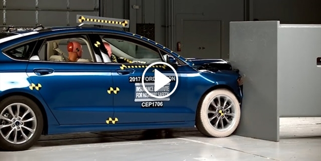 Son model Ford'un kaza testinden geçişi