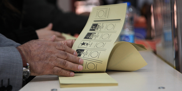 Son seçimi bilmişlerdi! Ünlü araştırma şirketi yerel seçim anketinin sonucunu Türkiye'ye duyurdu