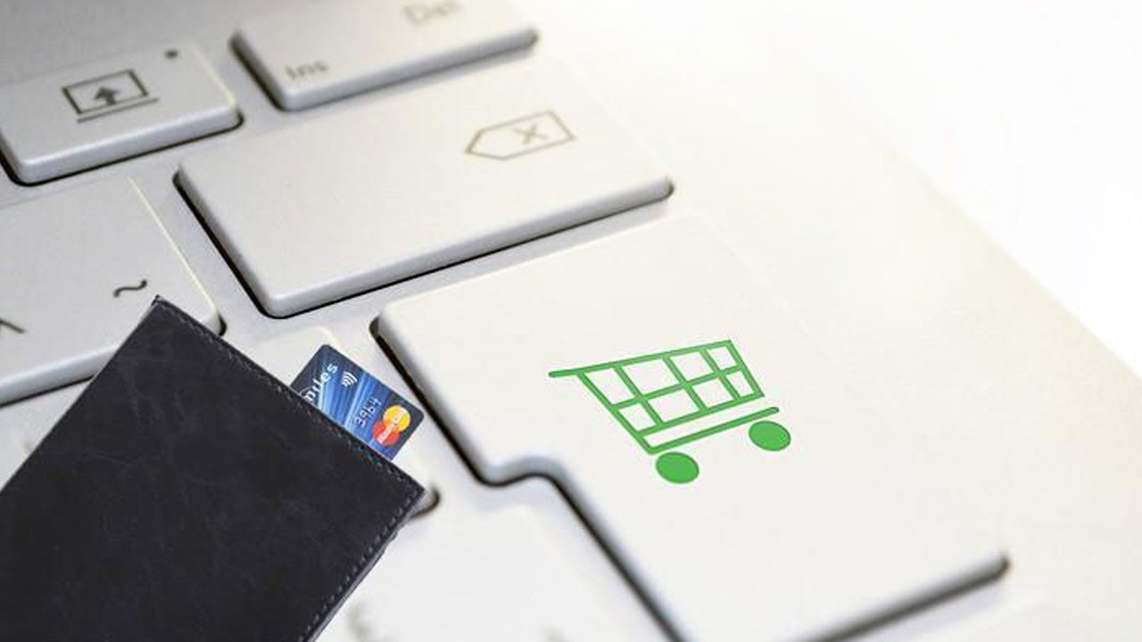 Son zamanlarda alışverişlerin merkezi oldu! Uzakdoğu siteleri sandığınız kadar masum değil