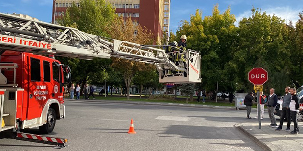 Söndürmeyi unuttuğu sigara yangın çıkardı! Az kalsın canından oluyordu