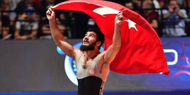 Soner Demirtaş altın madalya kazandı