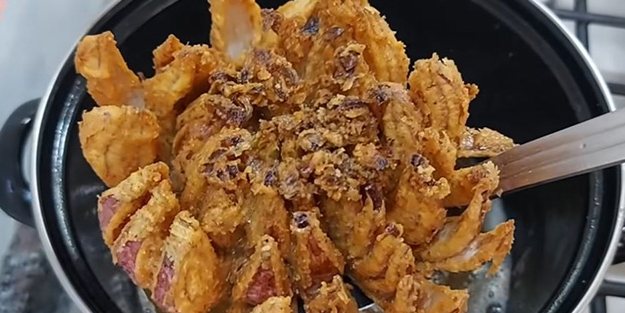 Sonuç harika inanılmaz pratik soğan tarifi: Kahvaltılık soğan-kavurması