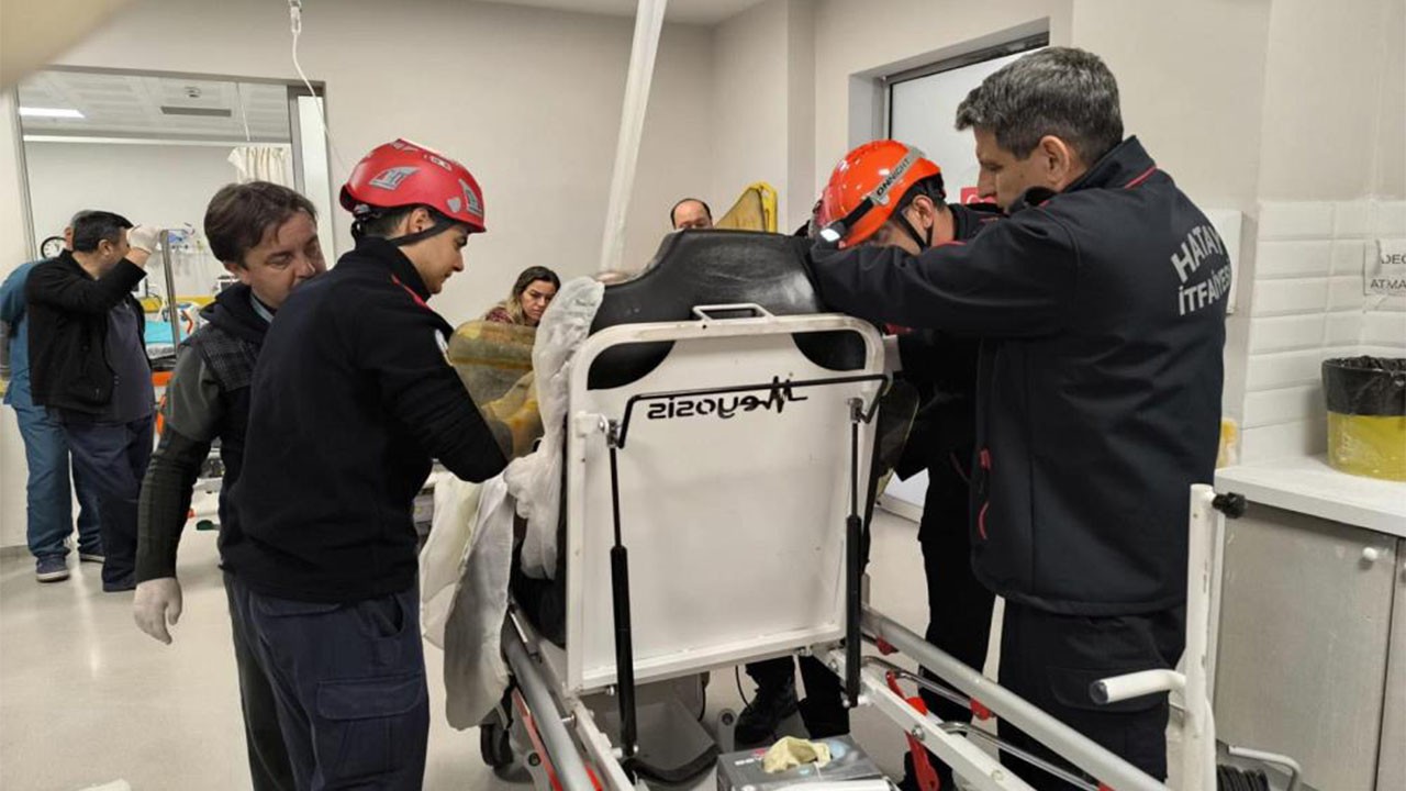 Sonunda bunu da gördük İtfaiyeciler ameliyatta