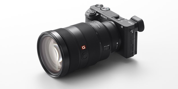 Sony α6300 aynasız fotoğraf makinesini tanıttı