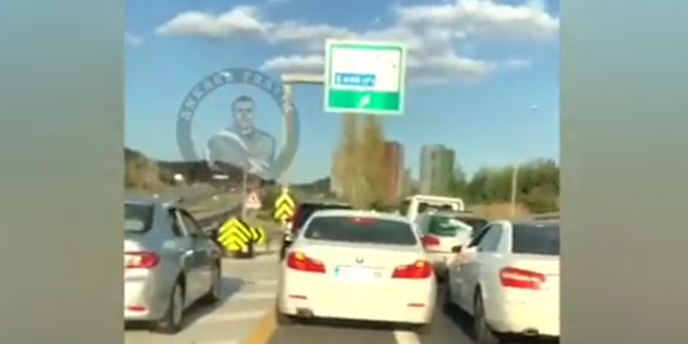 Magandalar ambulansa dakikalarca yol vermedi!
