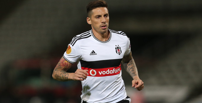 Sosa: Vodafone Arena'da tarihe geçeceğiz